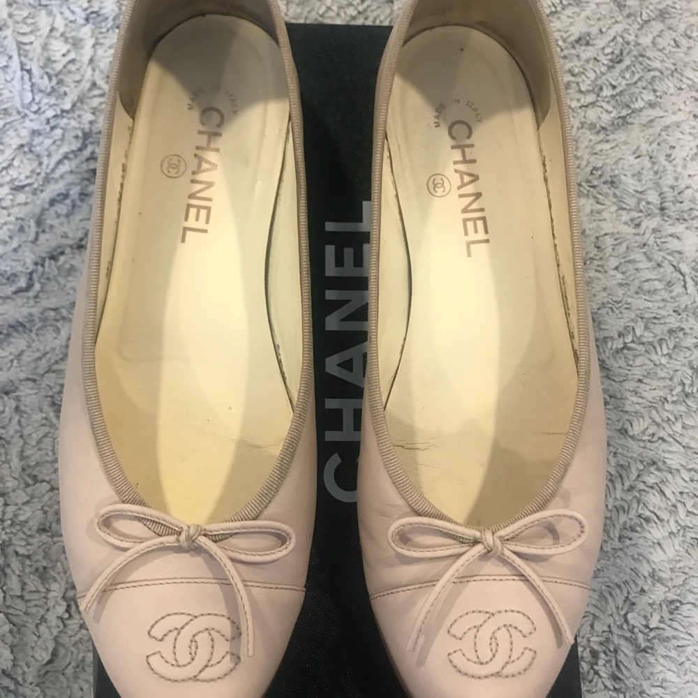 Chanel light pink ballerines
